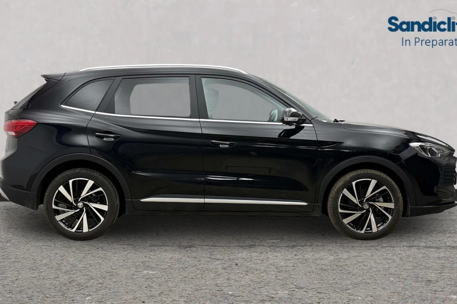 MG ZS Zs 1.5 Hybrid Trophy Hatchback Black #2