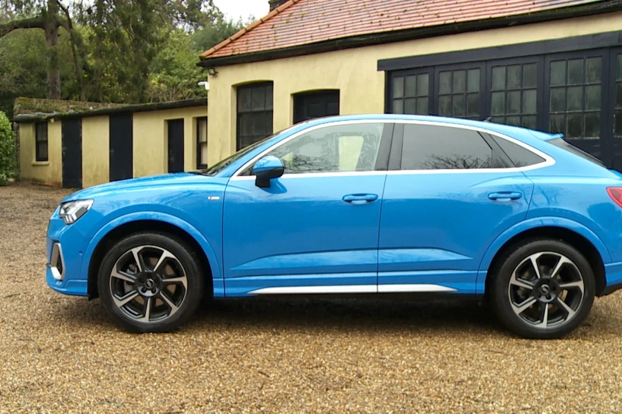 Audi Q3 Q3 45 Tfsi Quattro Edition 1 S Tronic Estate Blue