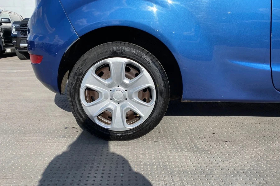 Ford Fiesta 1.4 Titanium Silver #9