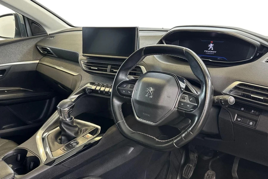 Peugeot 5008 Suv White #10