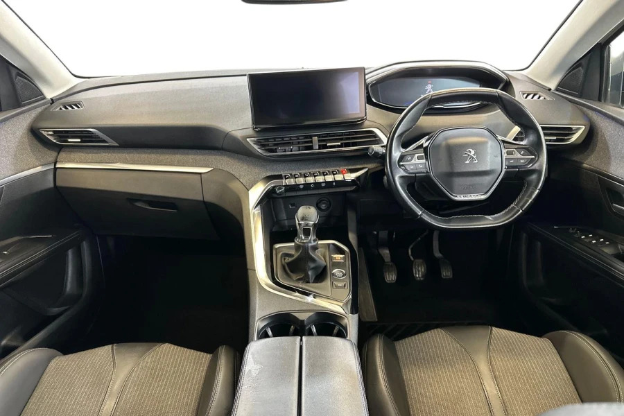 Peugeot 5008 Suv White #11