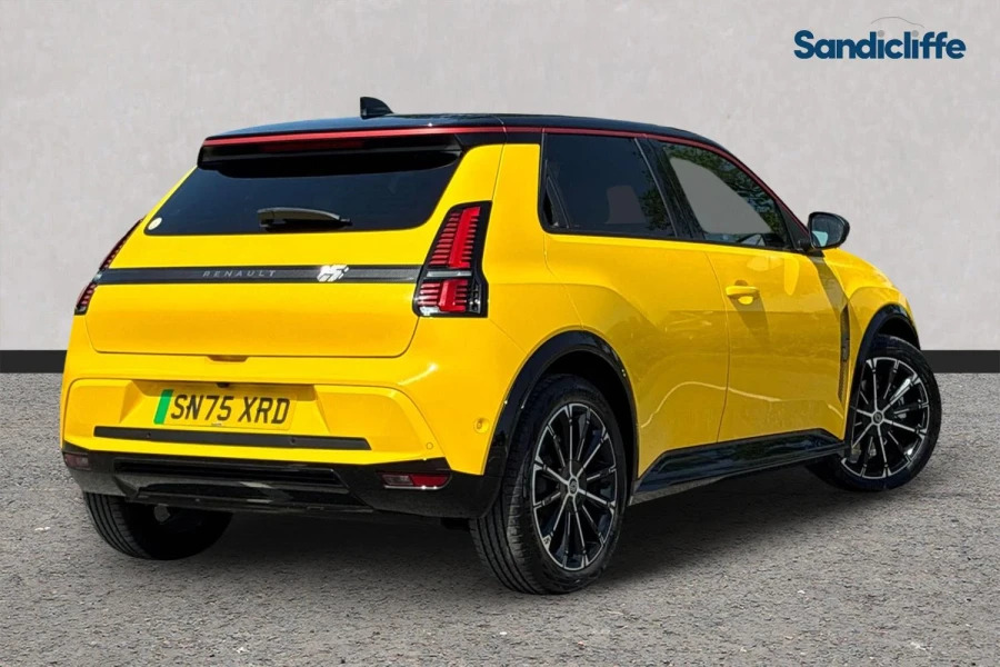 Renault 5 E-Tech 5 90Kw Iconic Five Urban Range 40Kwh Hatc Black #4