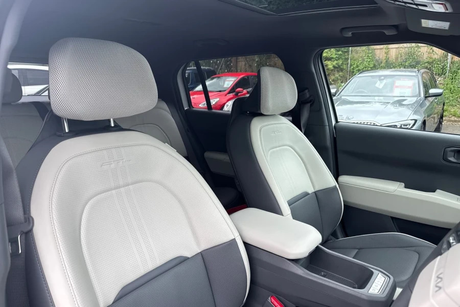 Kia EV3 148Kw Gt-line S 81.4Kwh Black #48