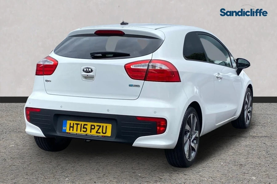 Kia RIO Rio 1.4 Isg 3 Hatchback White #4