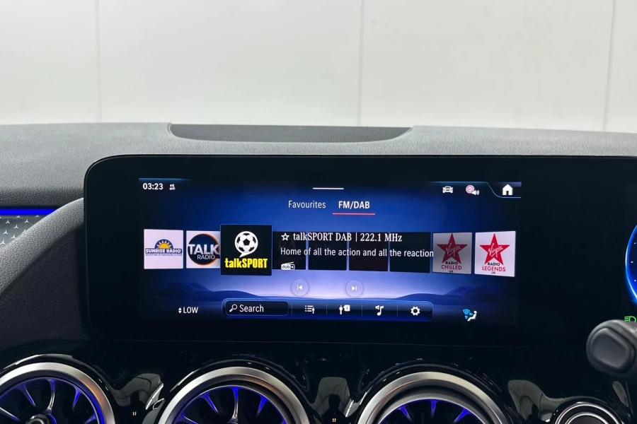 Mercedes-Benz EQA Eqa 250 140Kw Amg Line Executive 70.5Kwh White #32