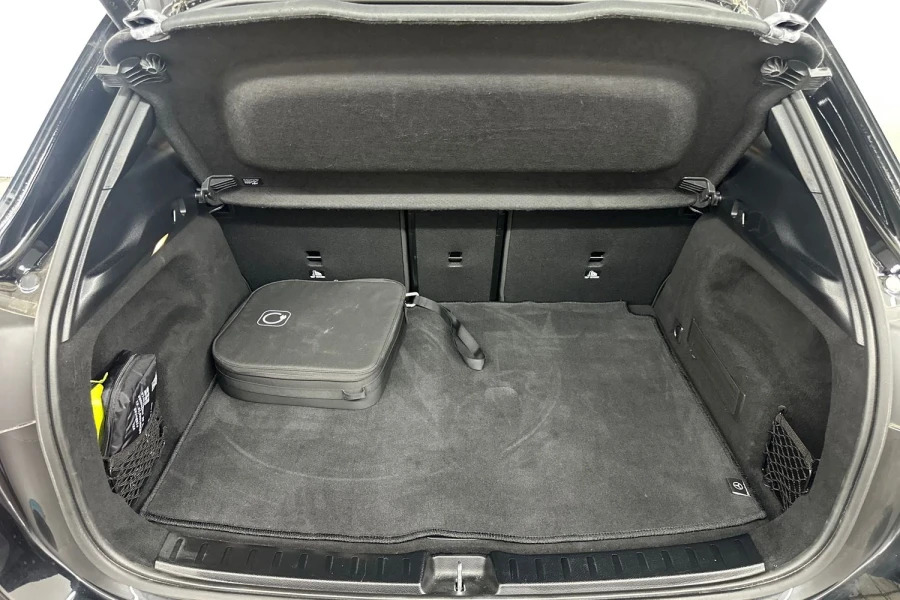 Mercedes-Benz EQA Eqa 250 140Kw Amg Line Executive 70.5Kwh White #14