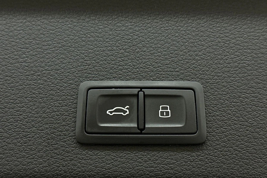 Audi E-tron 93.4Kwh Quattro #19