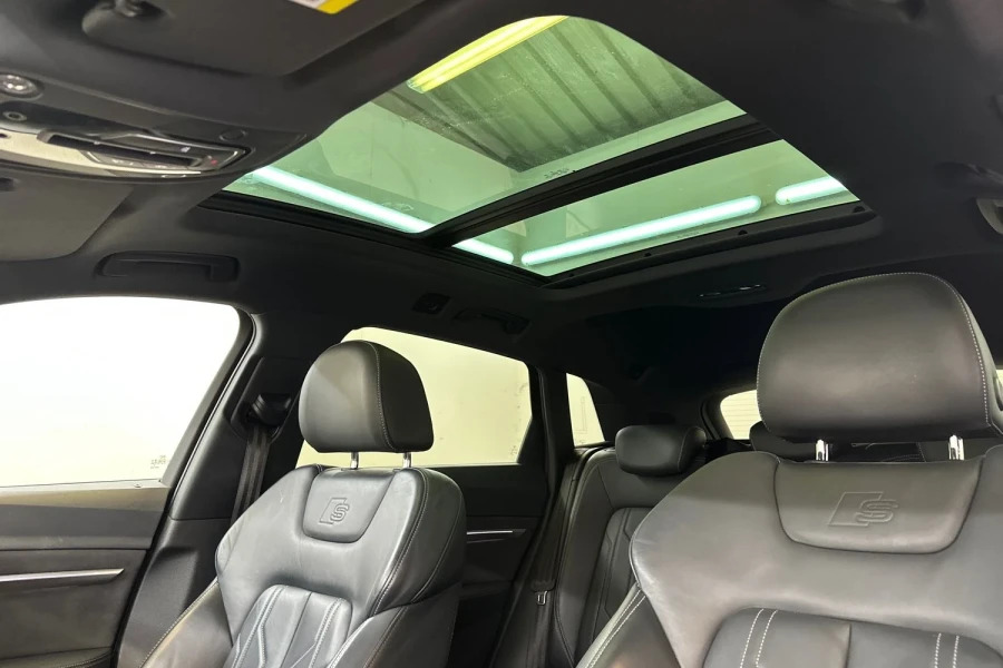 Audi E-tron 93.4Kwh Quattro #17