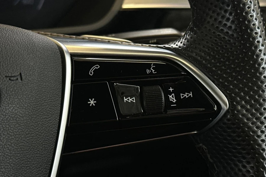 Audi E-tron 93.4Kwh Quattro #25