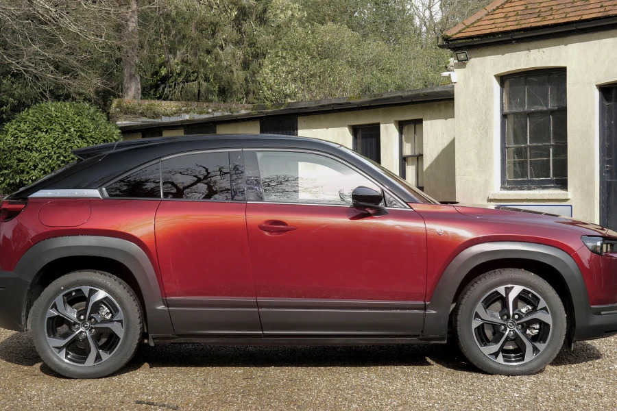 Mazda MX-30 Mx-30 125Kw R-ev Exclusive Line Hatchback