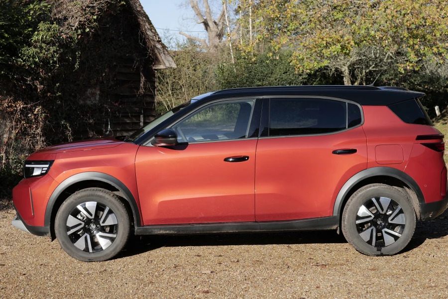 Vauxhall Frontera Frontera 83Kw Design 44Kwh Estate White
