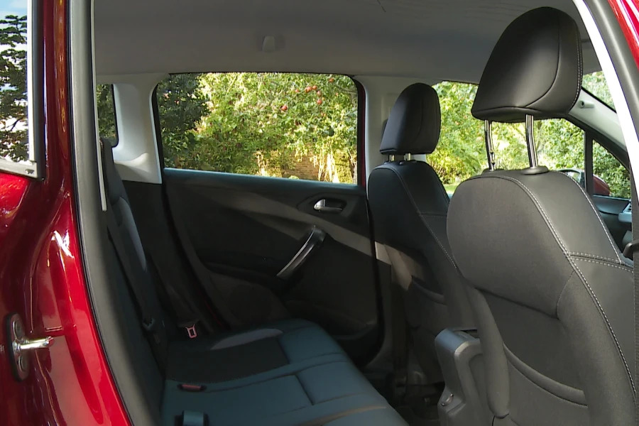 Peugeot 2008 2008 1.2 Puretech Allure Estate Grey #4