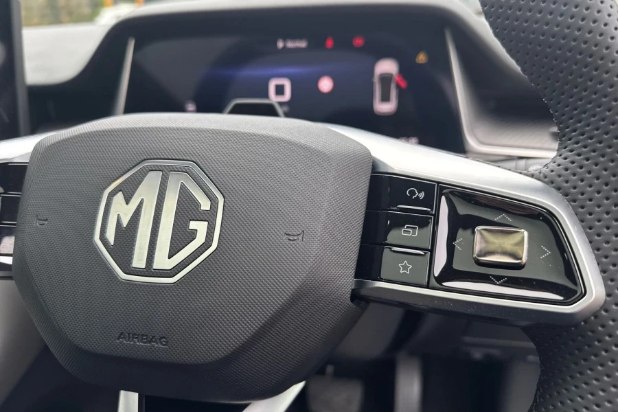 MG MGS6 77Kwh Trophy 4Wd Black #37