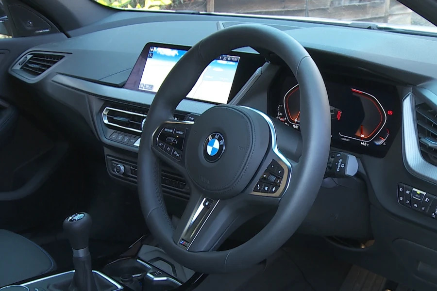 BMW 1 Series 1 Series 118I M Sport Step Hatchback KW70AUE Black #4