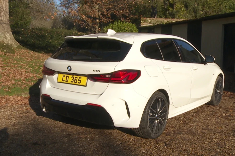 BMW 1 Series 1 Series 118I M Sport Step Hatchback KW70AUE Black #2