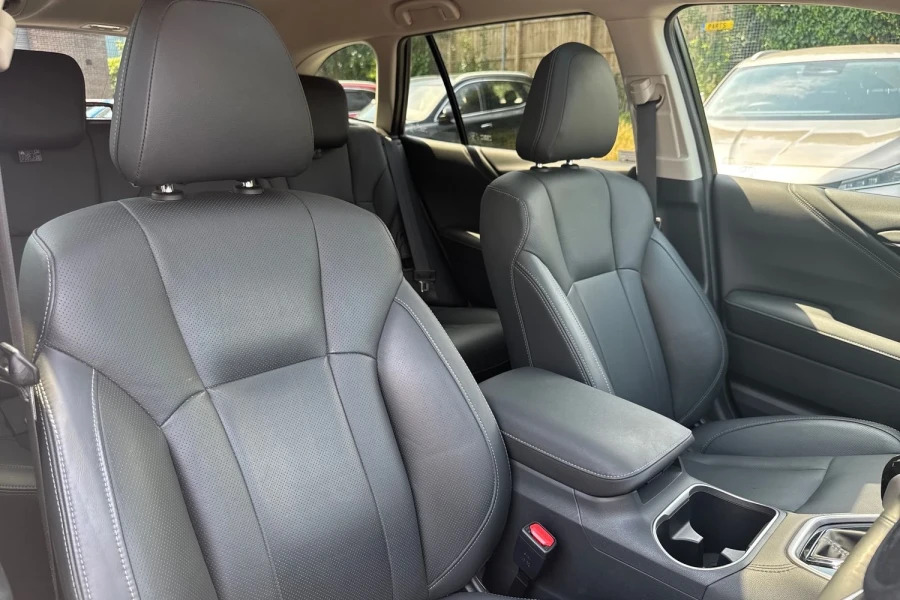 Subaru Outback Touring X Estate Blue #38