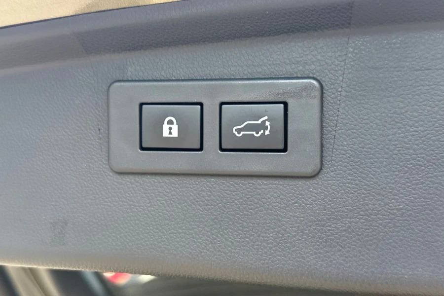 Subaru Outback Touring X Estate Blue #15