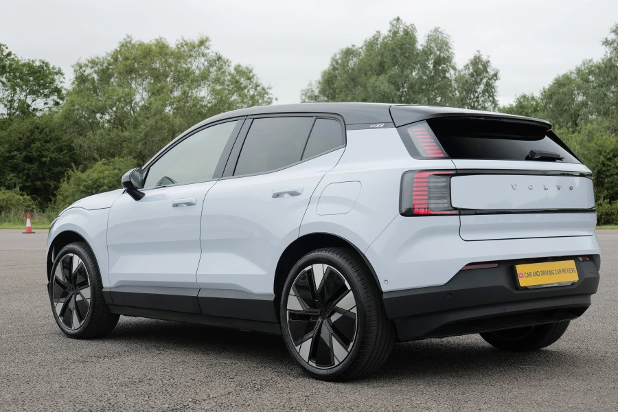 Volvo EX30 Ex30 200Kw Sm Extended Range Plus 69Kwh E  #3