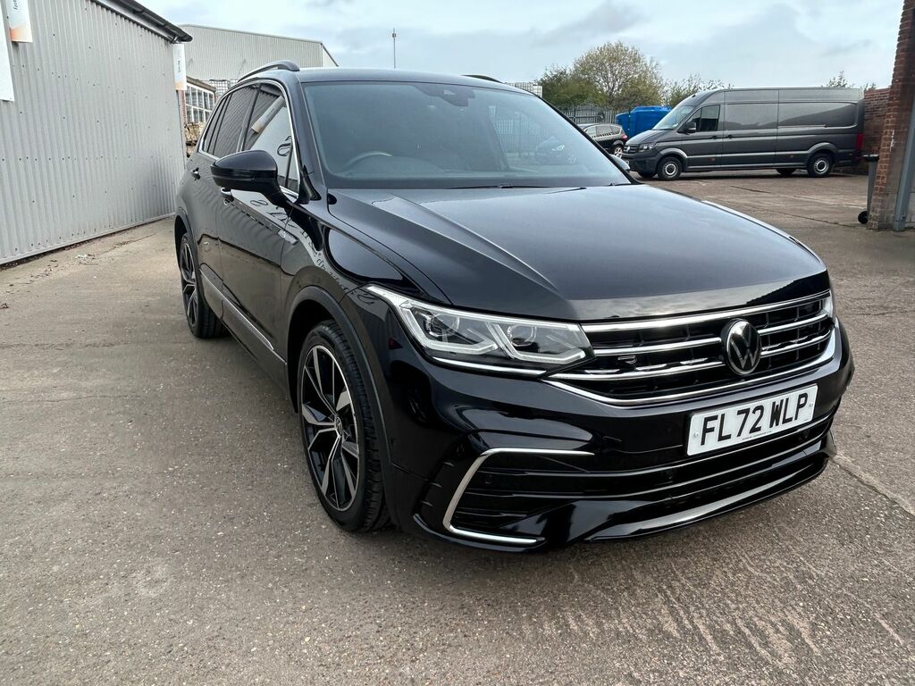 Volkswagen Tiguan 2.0 Tsi R-line Suv Dsg 4Motion Euro 6 FL72WLP Black #4