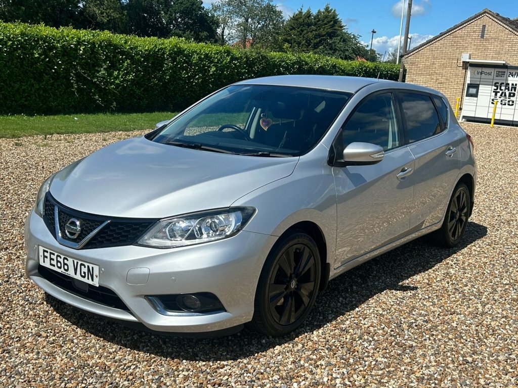 Nissan Pulsar Silver #59