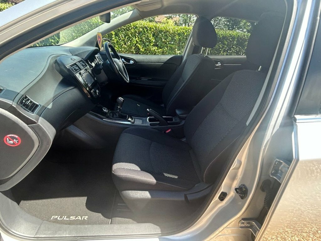 Nissan Pulsar Silver #29