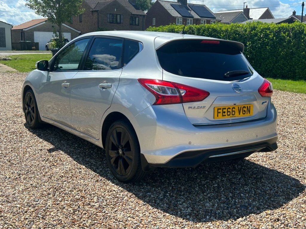 Nissan Pulsar Silver #52