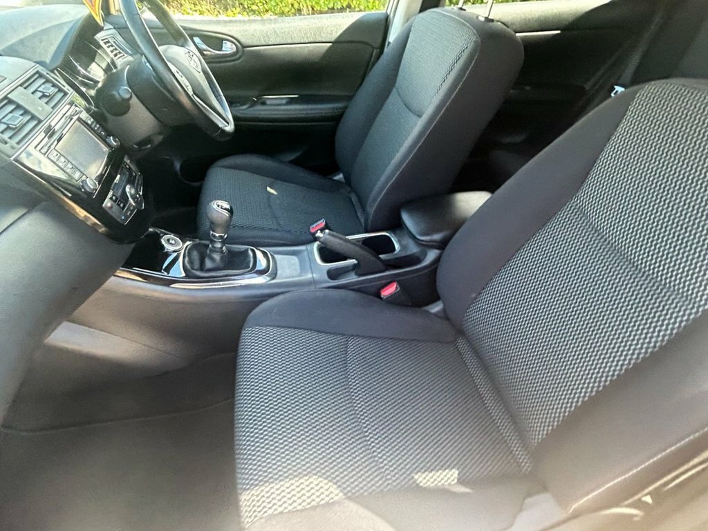 Nissan Pulsar Silver #31