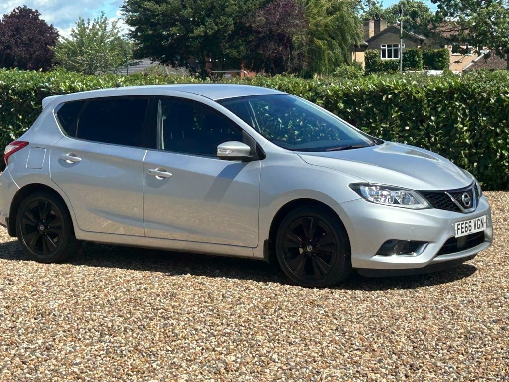 Nissan Pulsar Silver #44
