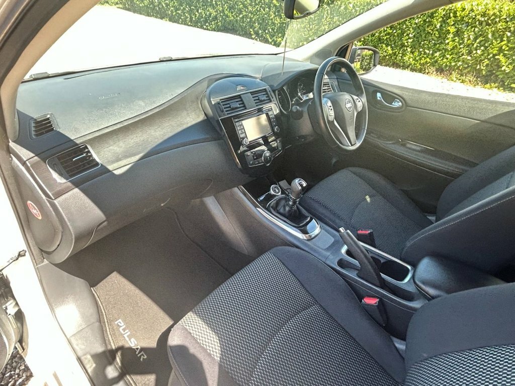 Nissan Pulsar Silver #32