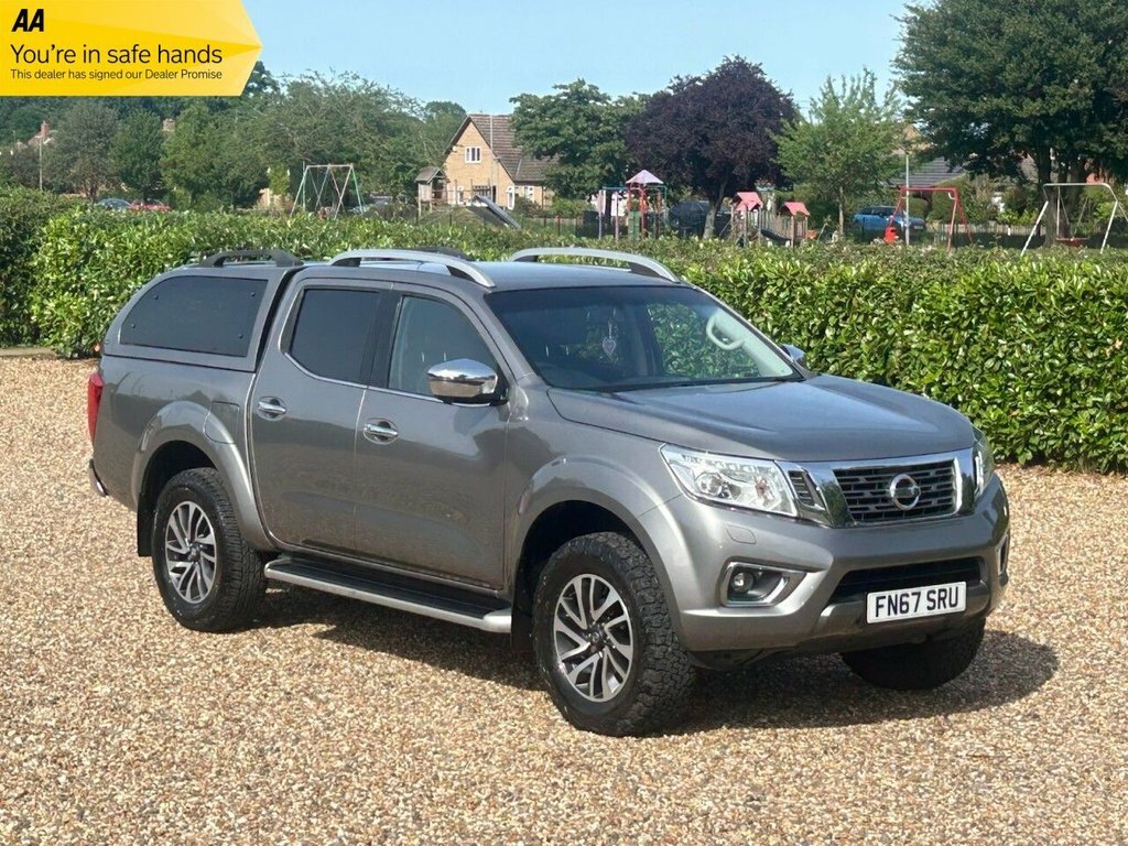 Nissan Navara Dci Tekna 4X4 Shr Dcb Silver #1