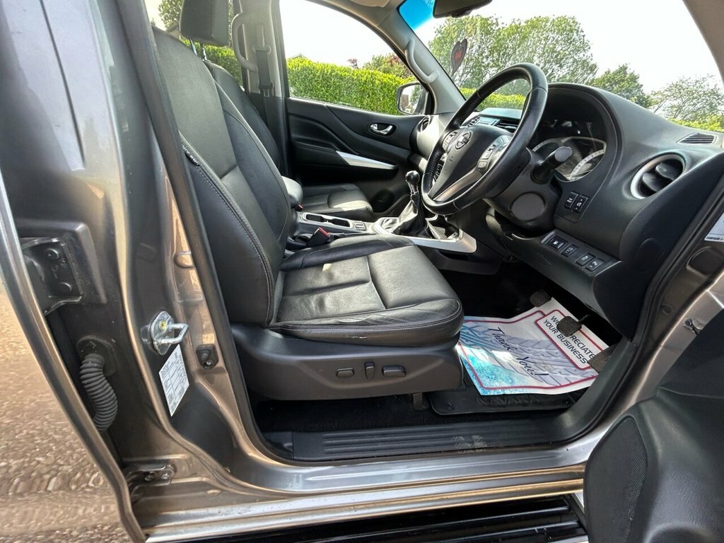 Nissan Navara Dci Tekna 4X4 Shr Dcb Silver #33