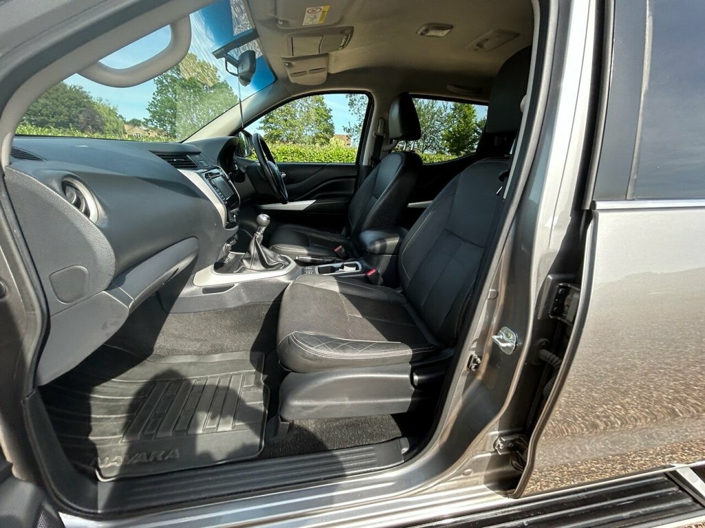Nissan Navara Dci Tekna 4X4 Shr Dcb Silver #51