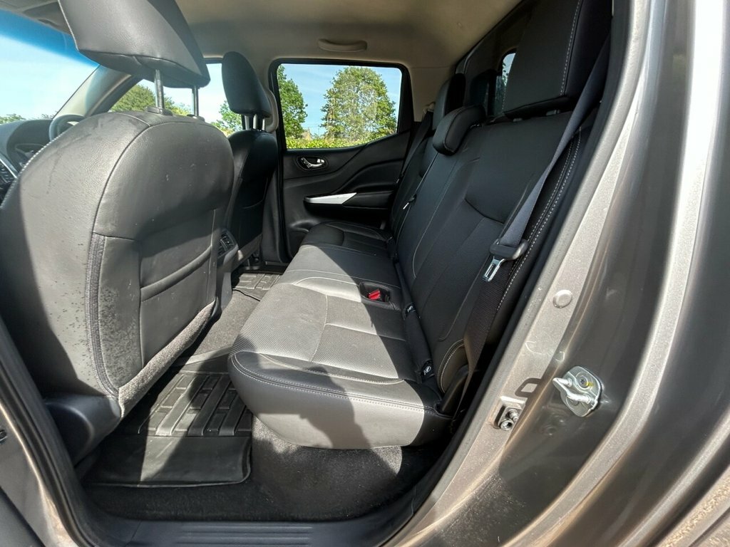 Nissan Navara Dci Tekna 4X4 Shr Dcb Silver #45