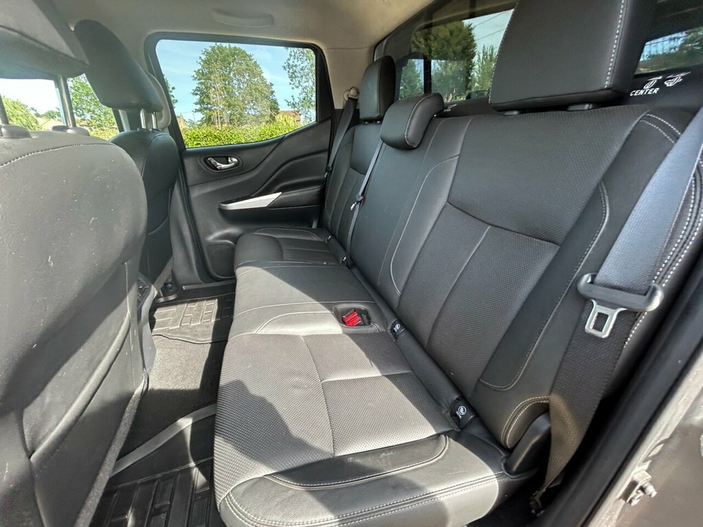 Nissan Navara Dci Tekna 4X4 Shr Dcb Silver #44
