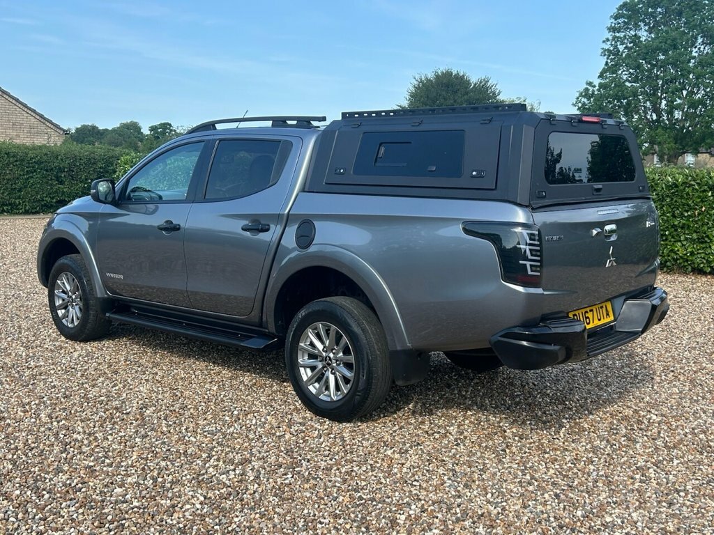 Mitsubishi L200  Black #56