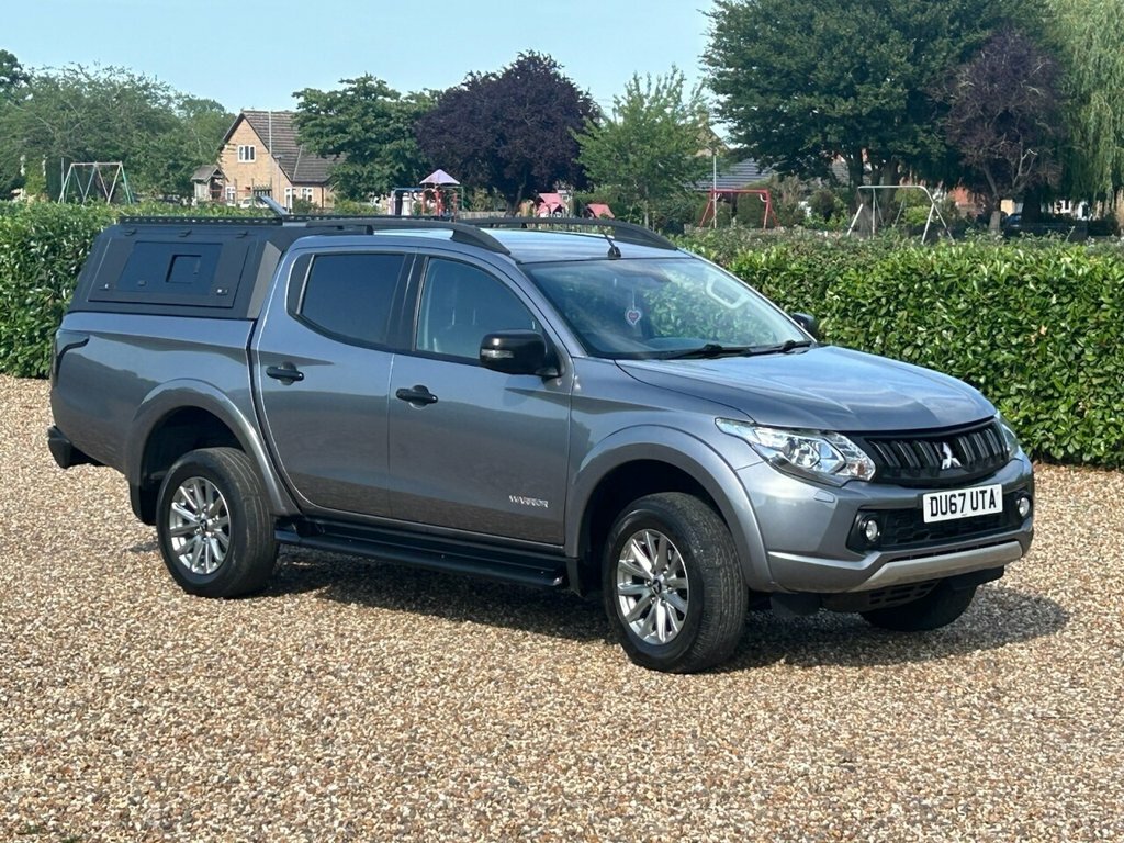 Mitsubishi L200  Black #18
