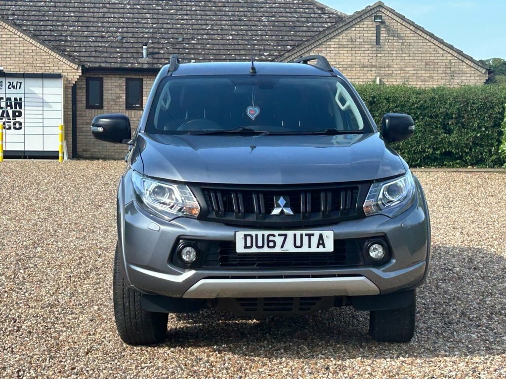 Mitsubishi L200  Black #17