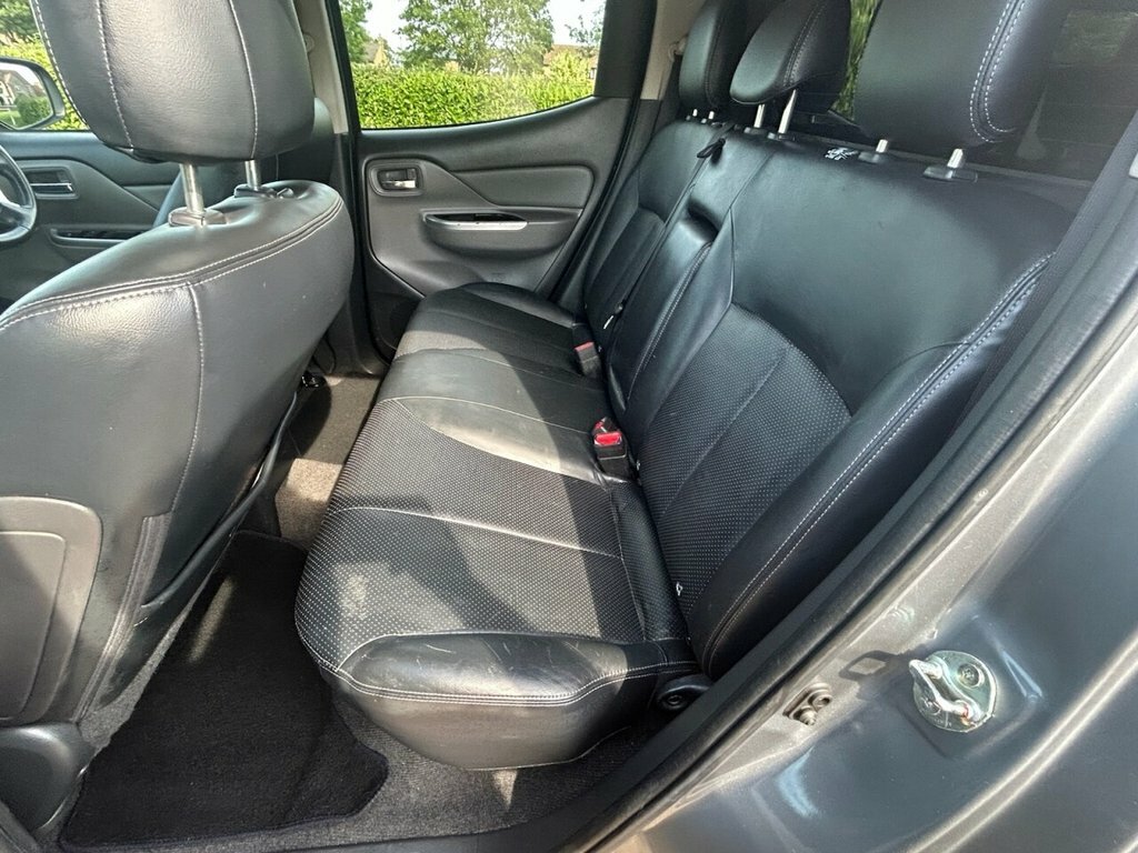 Mitsubishi L200  Black #41