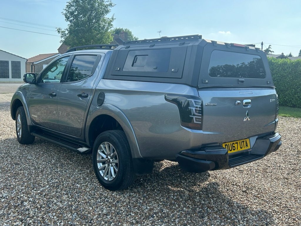 Mitsubishi L200  Black #13
