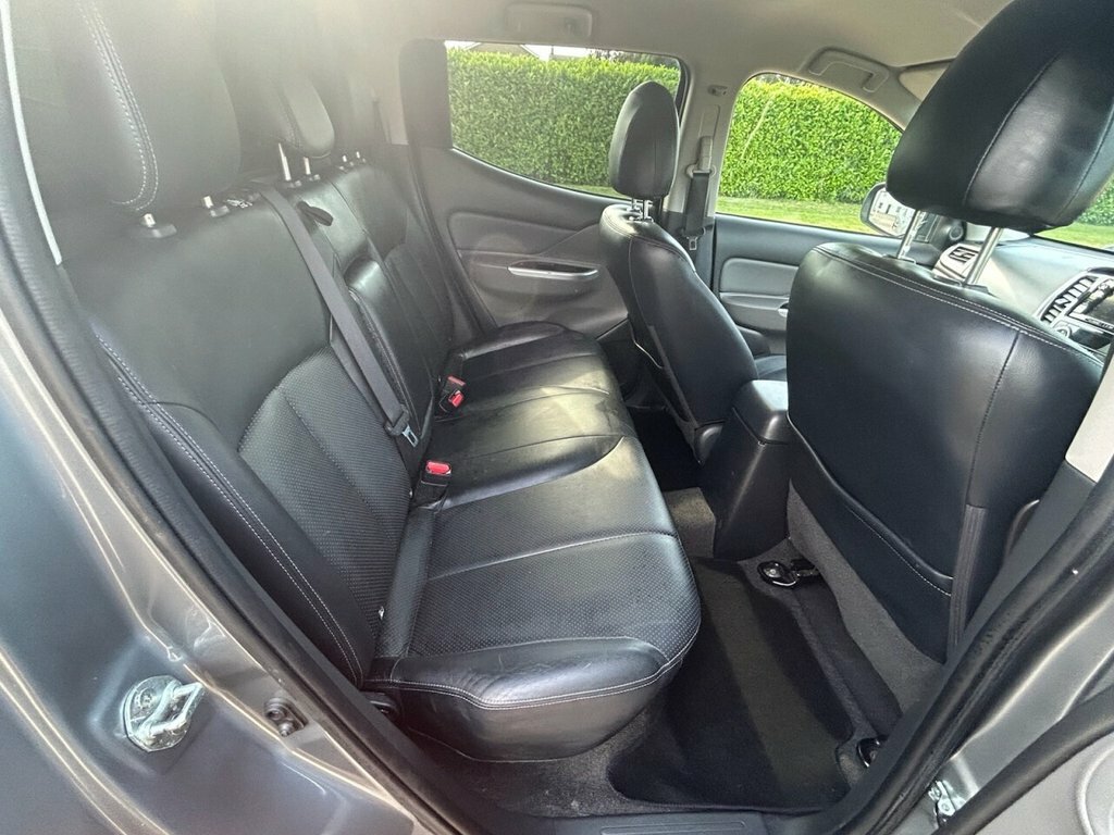 Mitsubishi L200  Black #35