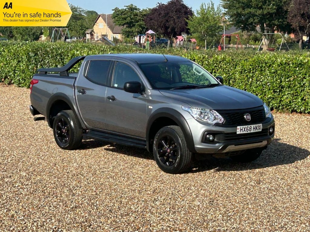Fiat Fullback 2.4D LX 4Wd Euro 6 Euro 6 Black #1