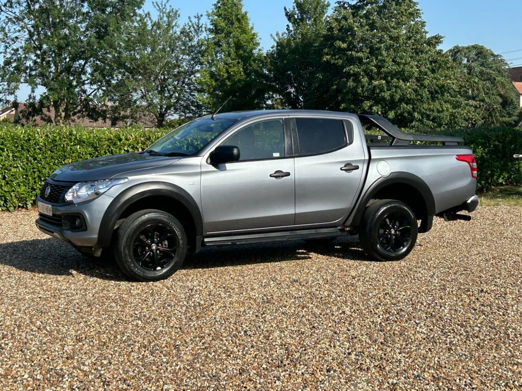 Fiat Fullback 2.4D LX 4Wd Euro 6 Euro 6 Black #3