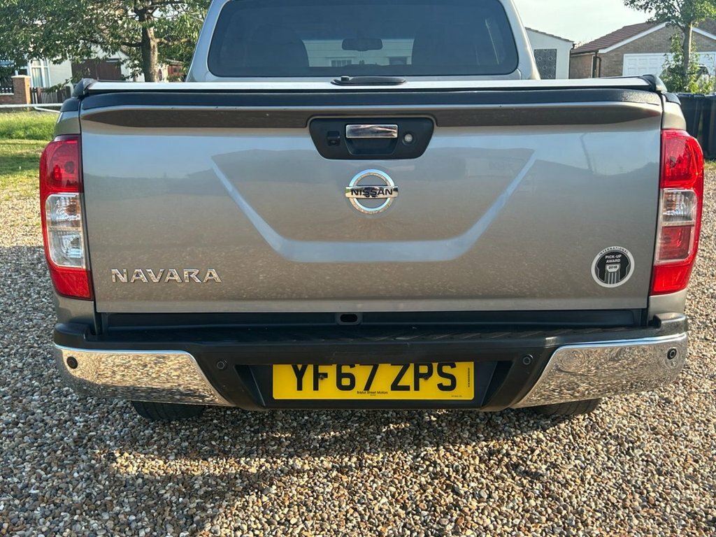 Nissan Navara Tekna Dci Black #64