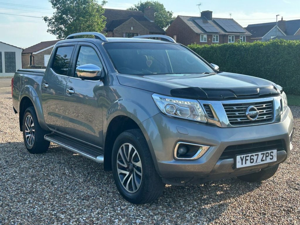 Nissan Navara Tekna Dci Black #23