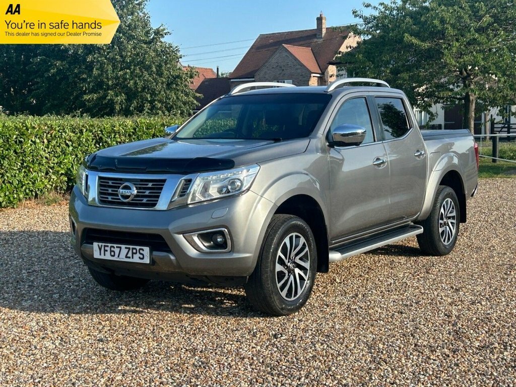 Nissan Navara Tekna Dci Black #1
