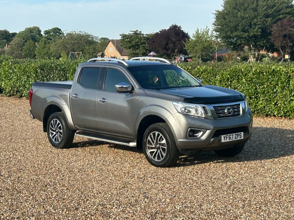 Nissan Navara Tekna Dci Black #4