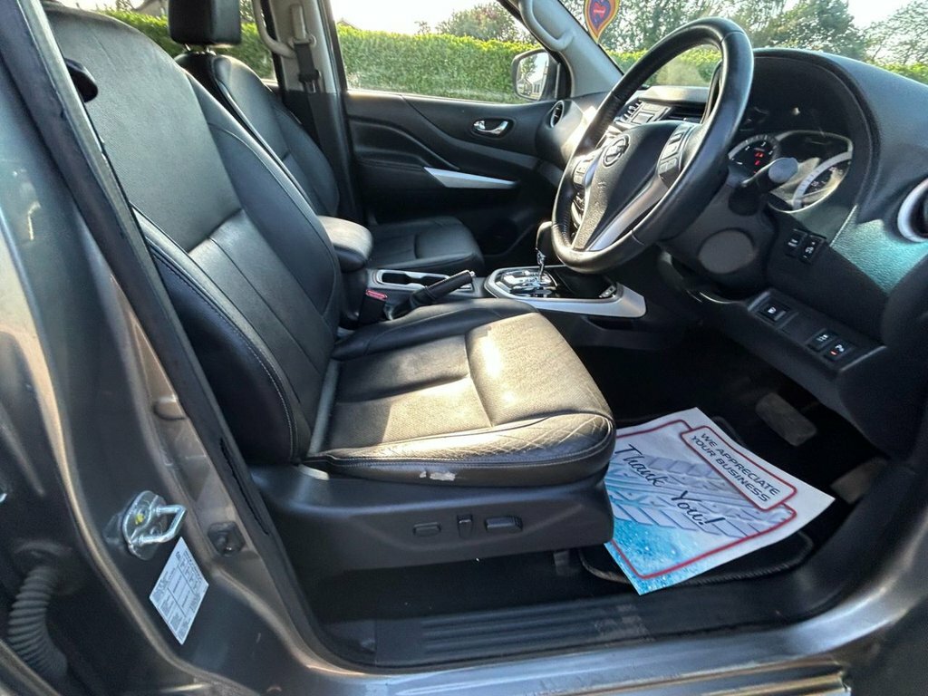 Nissan Navara Tekna Dci Black #43