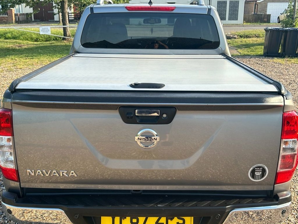 Nissan Navara Tekna Dci Black #65