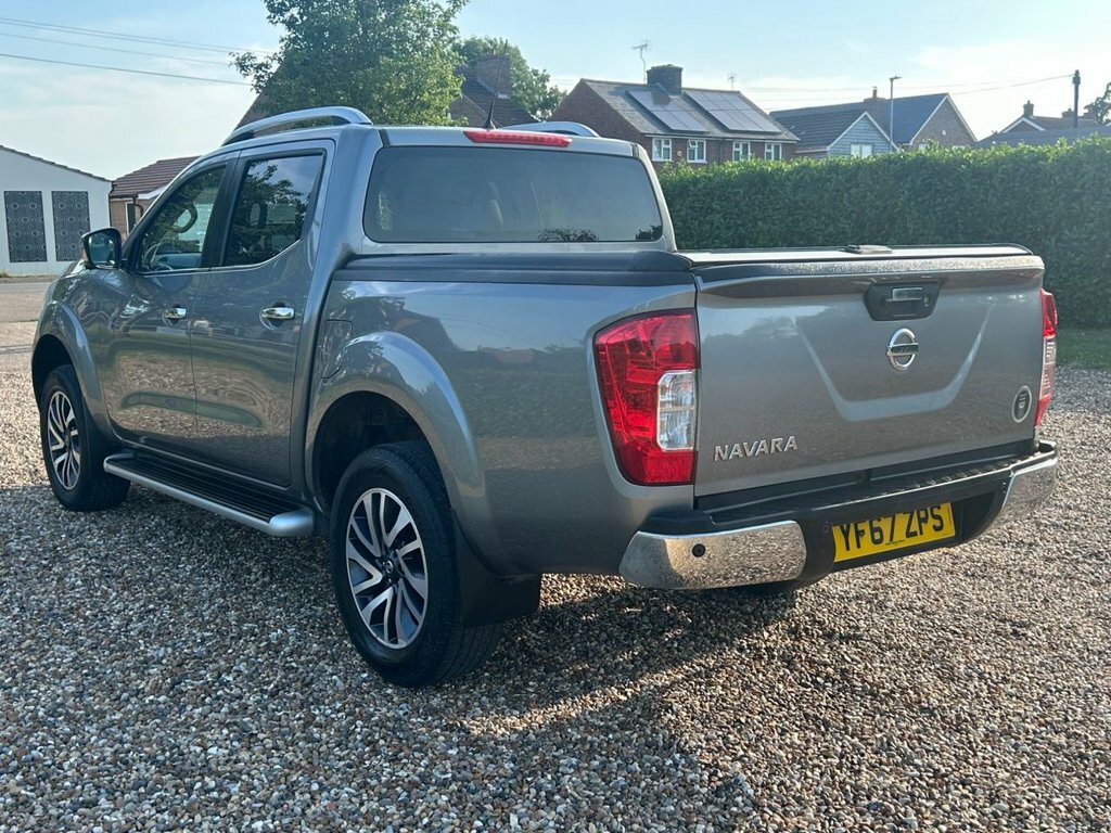 Nissan Navara Tekna Dci Black #61