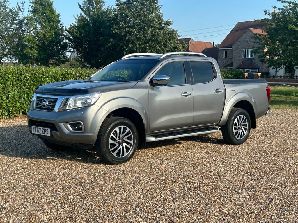 Nissan Navara Tekna Dci Black #9